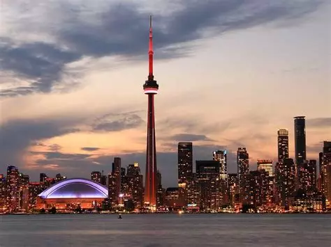 toronto skyline at night